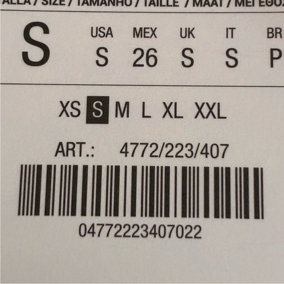 NWT Zara Blue Cut Out Halter Dress. Size XS, M and L
🚨FIRM PRICE NO DISCOUNT - Picture 9 of 9